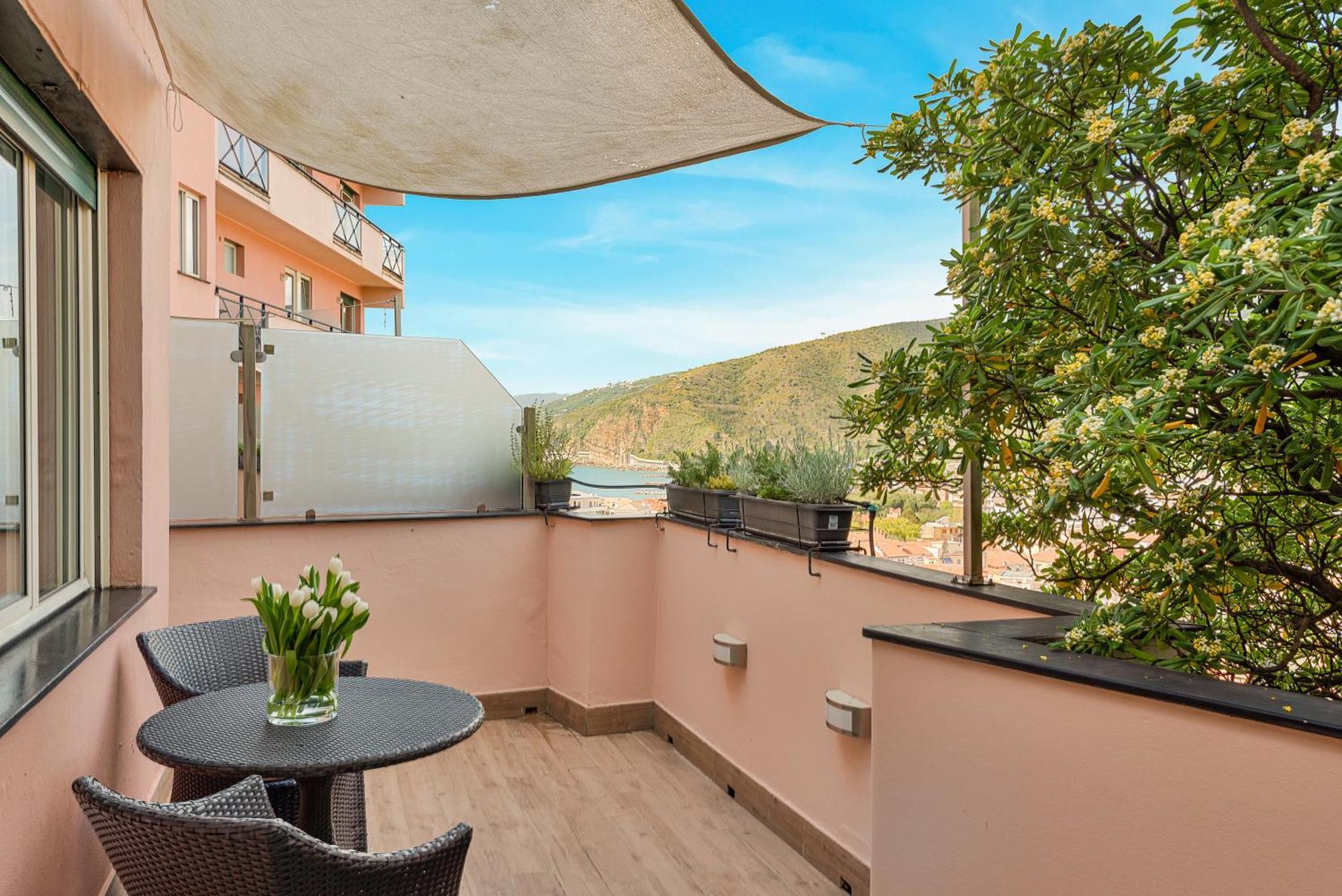 Hotel Vis A Vis Sestri Levante Kültér fotó